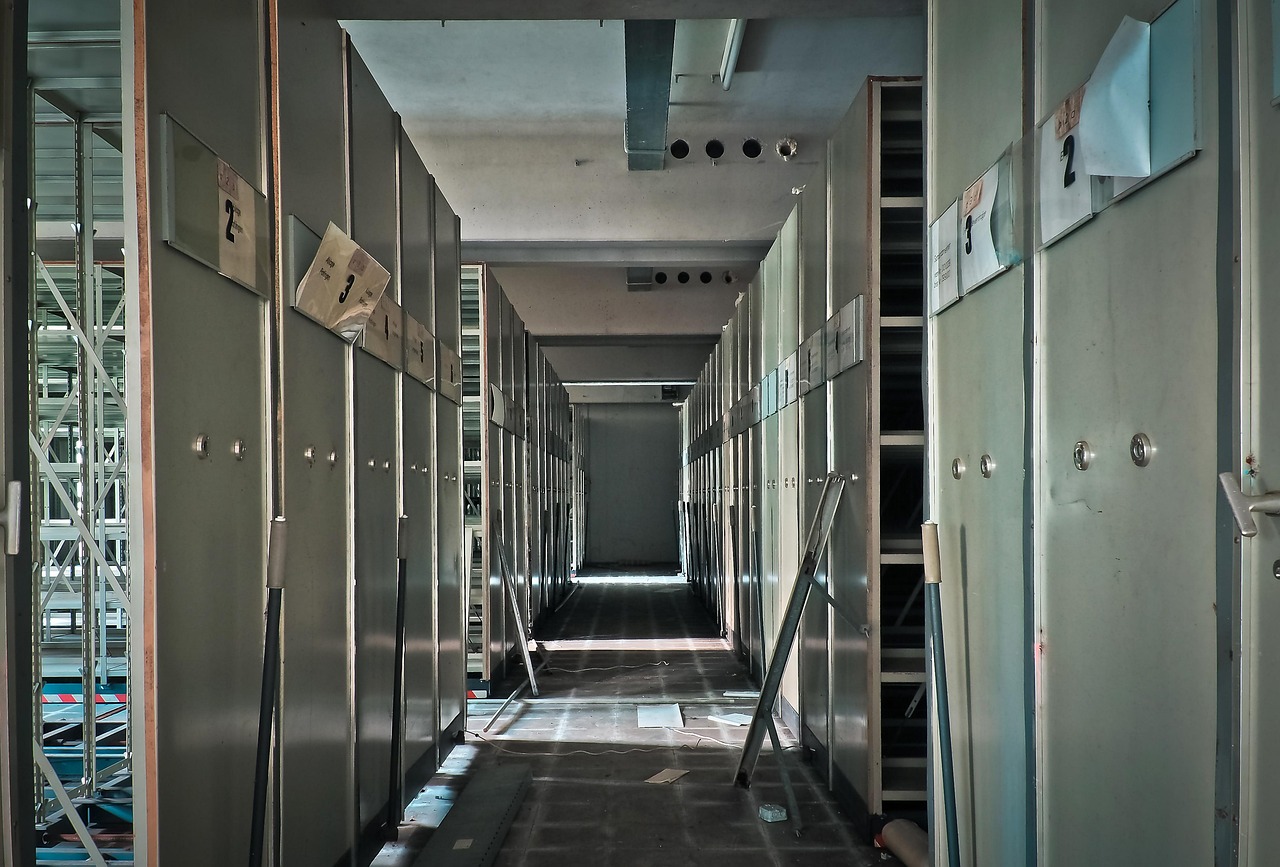 A practical guide to building a simple archive